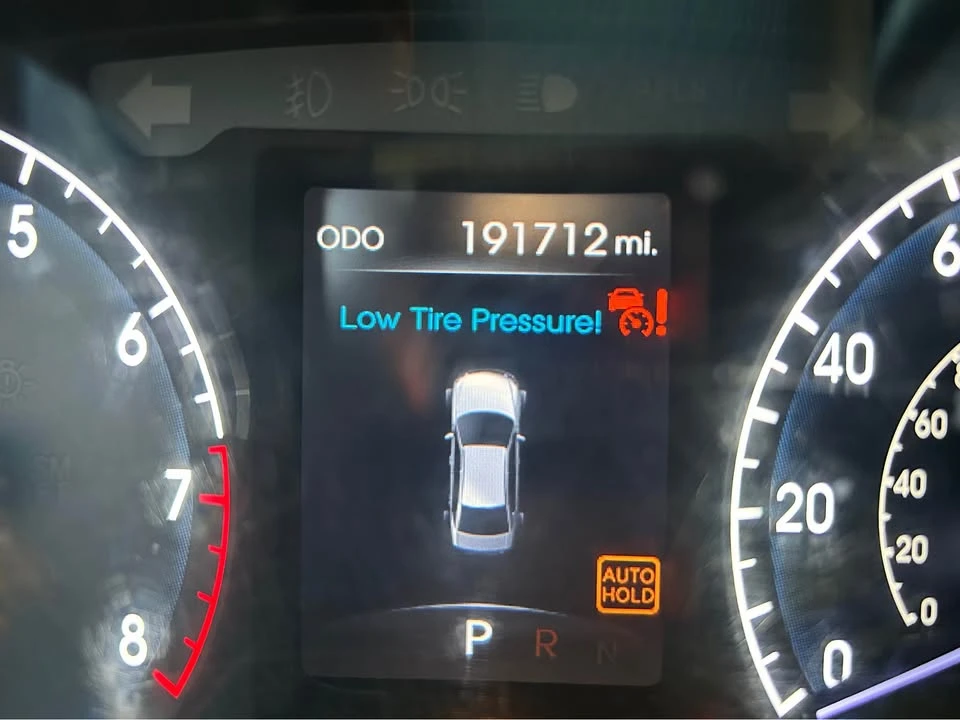 2012 Hyundai Genesis - Image 10 of 10