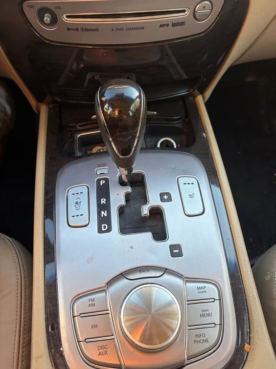 2012 Hyundai Genesis - Image 7 of 12