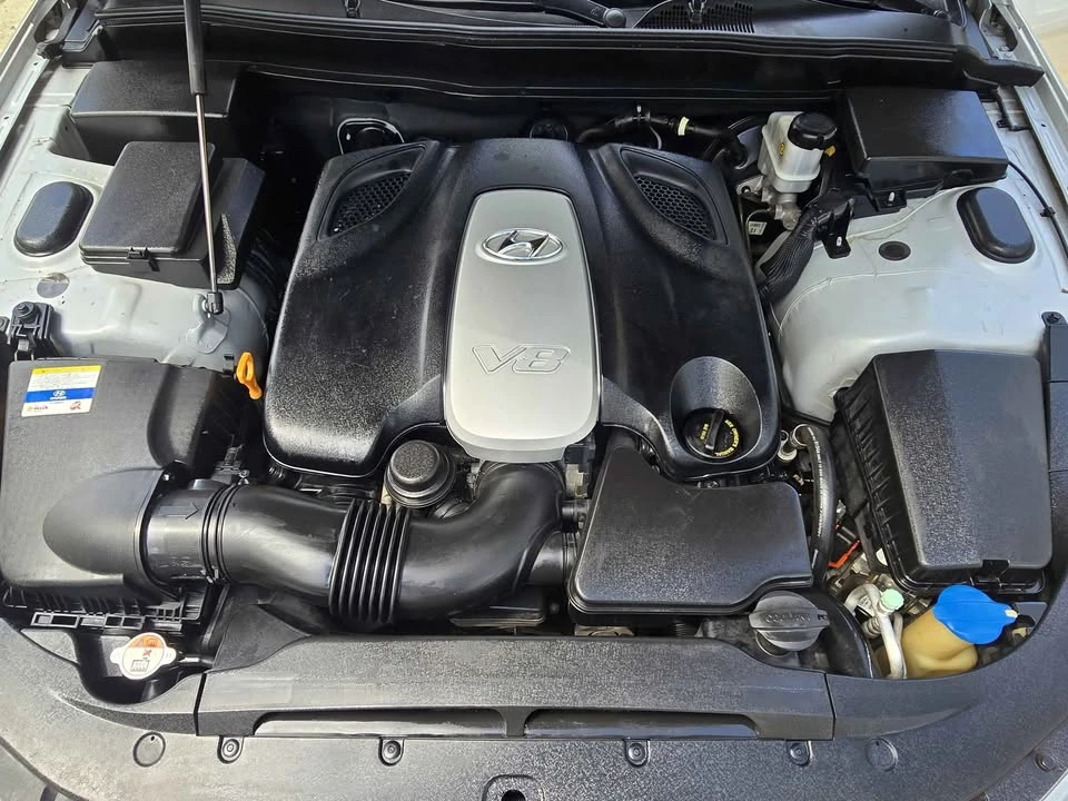 2012 Hyundai Genesis - Image 20 of 20