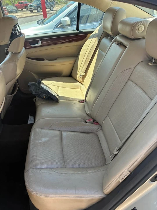 2012 Hyundai Genesis - Image 6 of 8