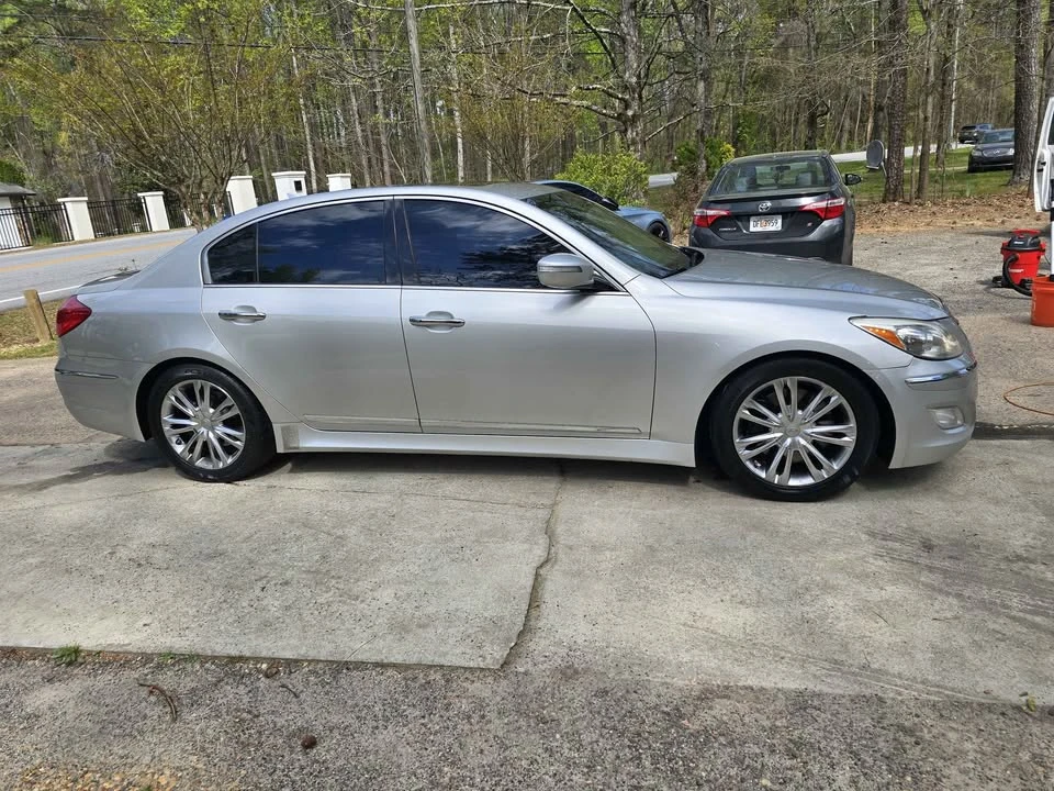 2012 Hyundai Genesis - Image 5 of 20