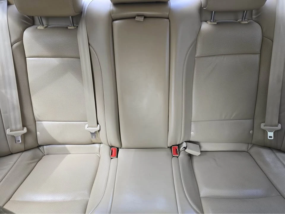 2012 Hyundai Genesis - Image 16 of 18