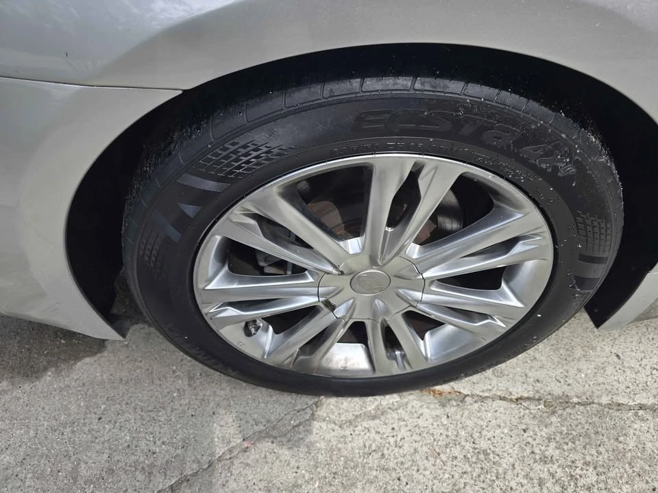 2012 Hyundai Genesis - Image 9 of 20