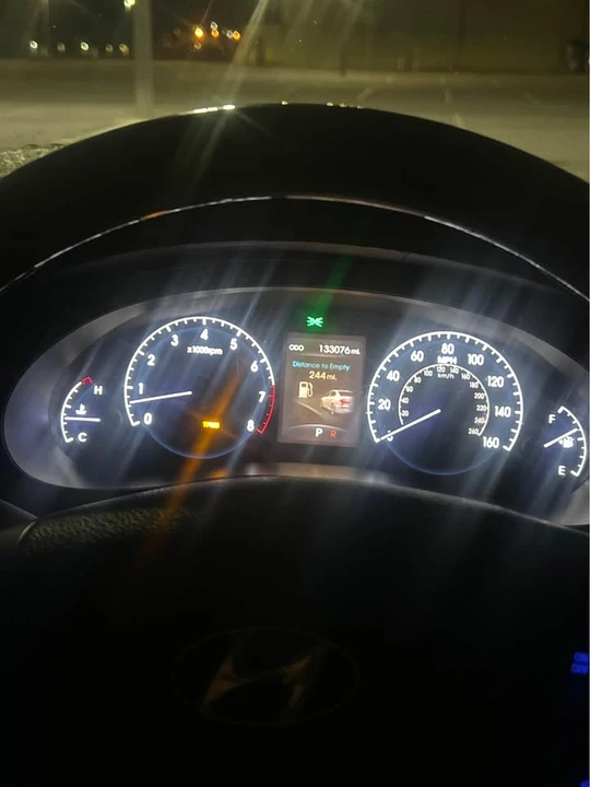 2012 Hyundai Genesis - Image 6 of 7