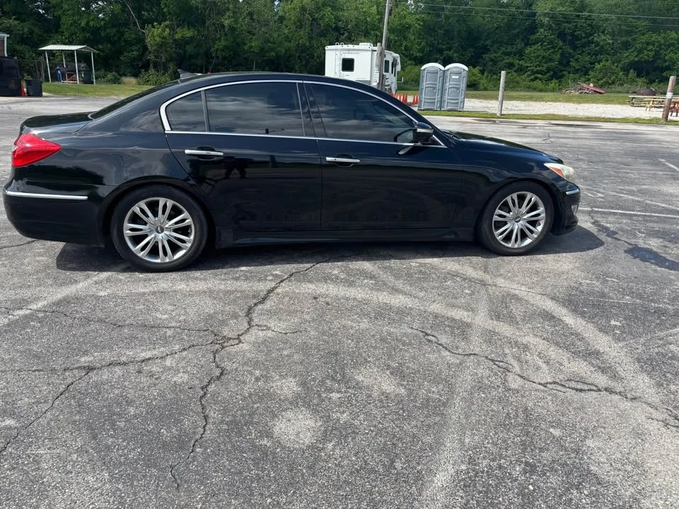 2012 Hyundai Genesis - Image 4 of 6