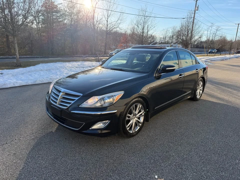 2012 Hyundai Genesis - Image 4 of 18
