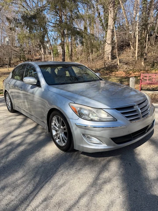 2012 Hyundai Genesis - Image 8 of 19