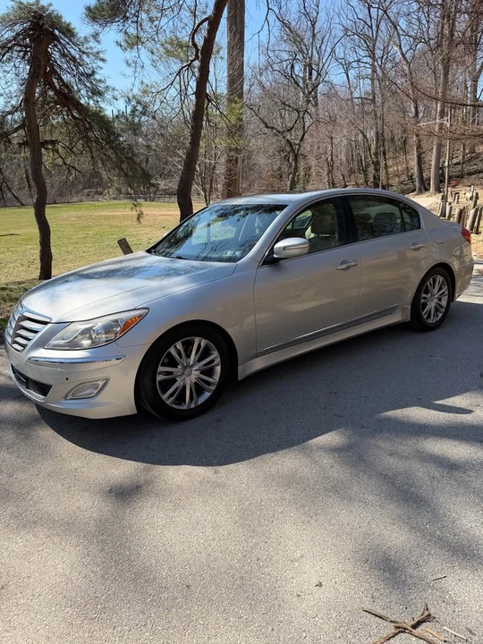 2012 Hyundai Genesis - Image 3 of 19
