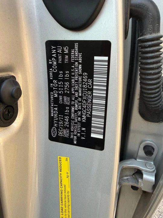 2012 Hyundai Genesis - Image 17 of 17