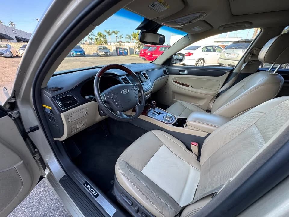 2012 Hyundai Genesis - Image 11 of 20