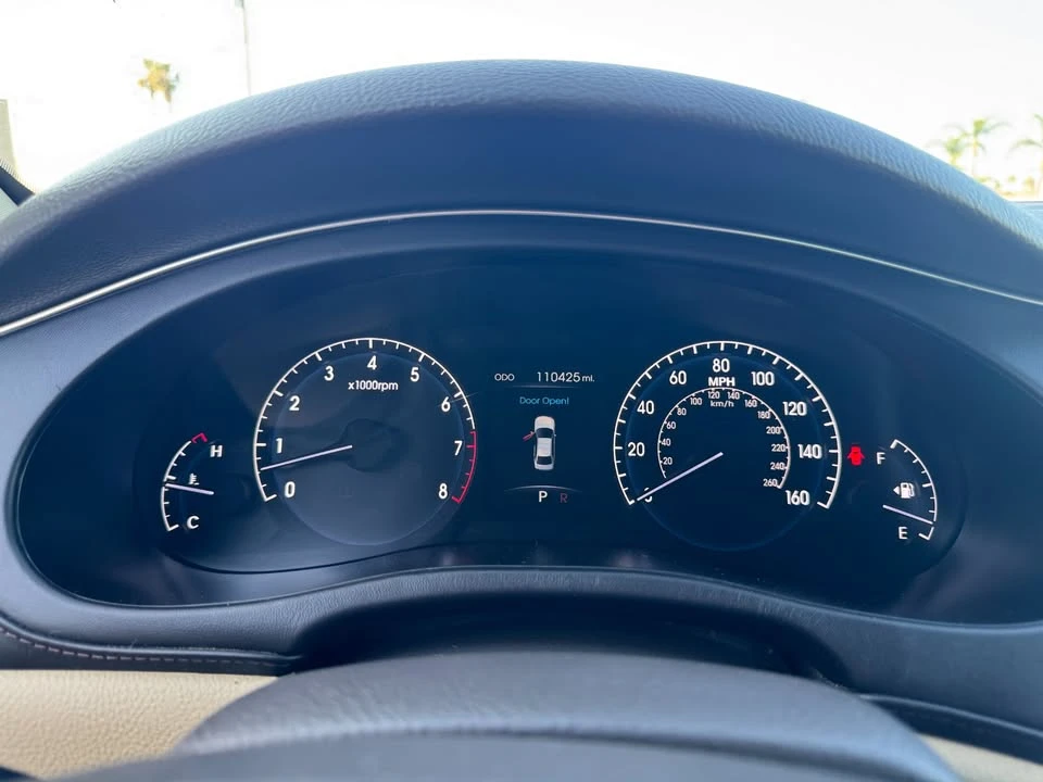 2012 Hyundai Genesis - Image 20 of 20
