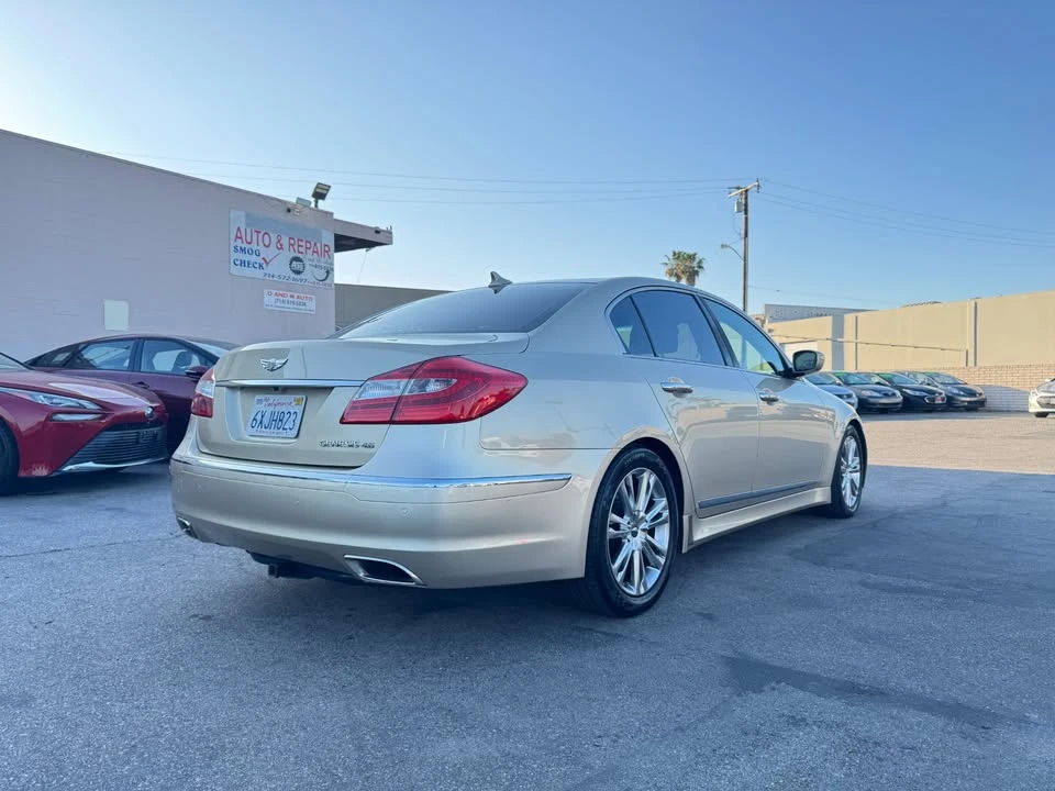 2012 Hyundai Genesis - Image 7 of 20