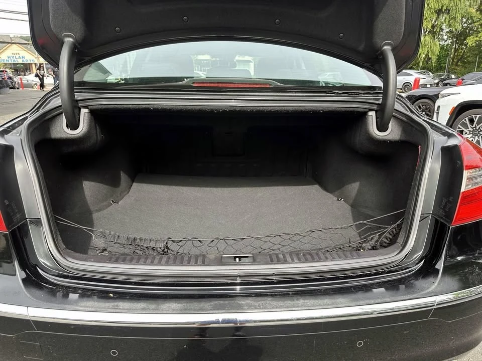 2012 Hyundai Genesis - Image 8 of 19