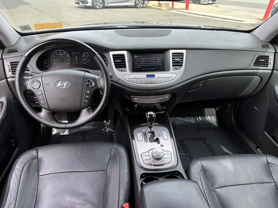 2012 Hyundai Genesis - Image 12 of 19