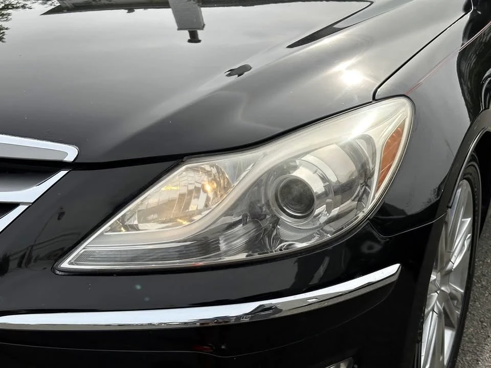2012 Hyundai Genesis - Image 5 of 19