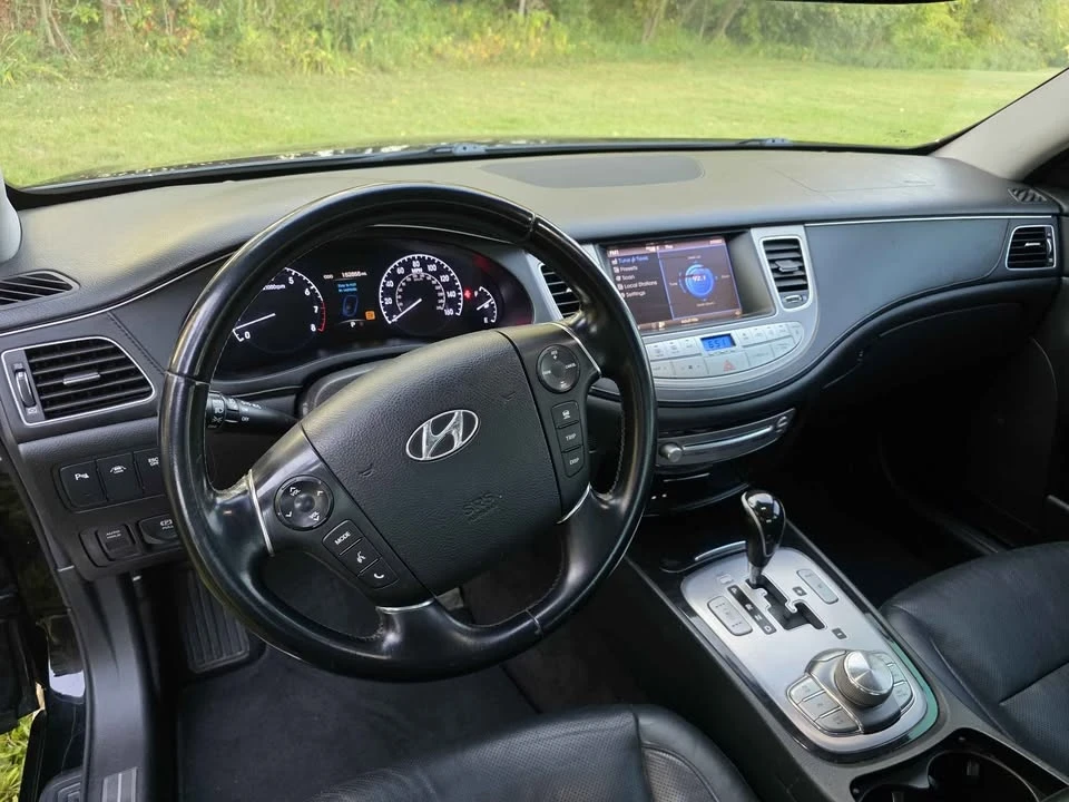 2012 Hyundai Genesis - Image 4 of 7