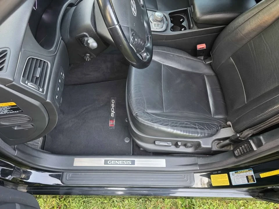 2012 Hyundai Genesis - Image 3 of 7