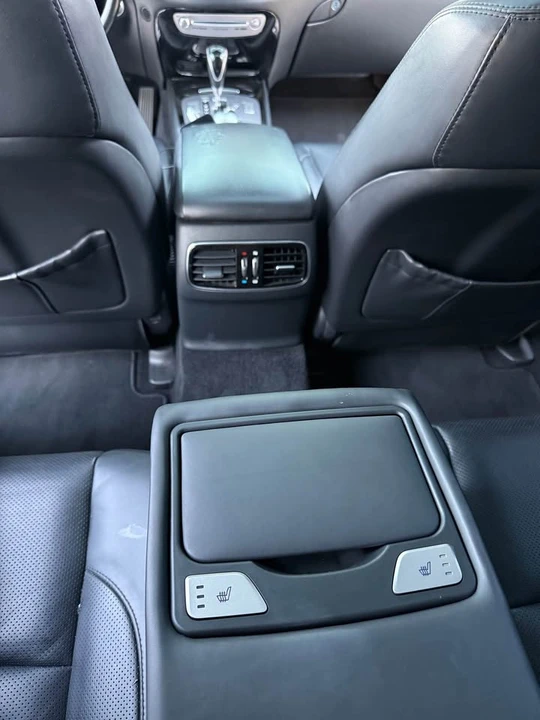 2012 Hyundai Genesis - Image 13 of 15