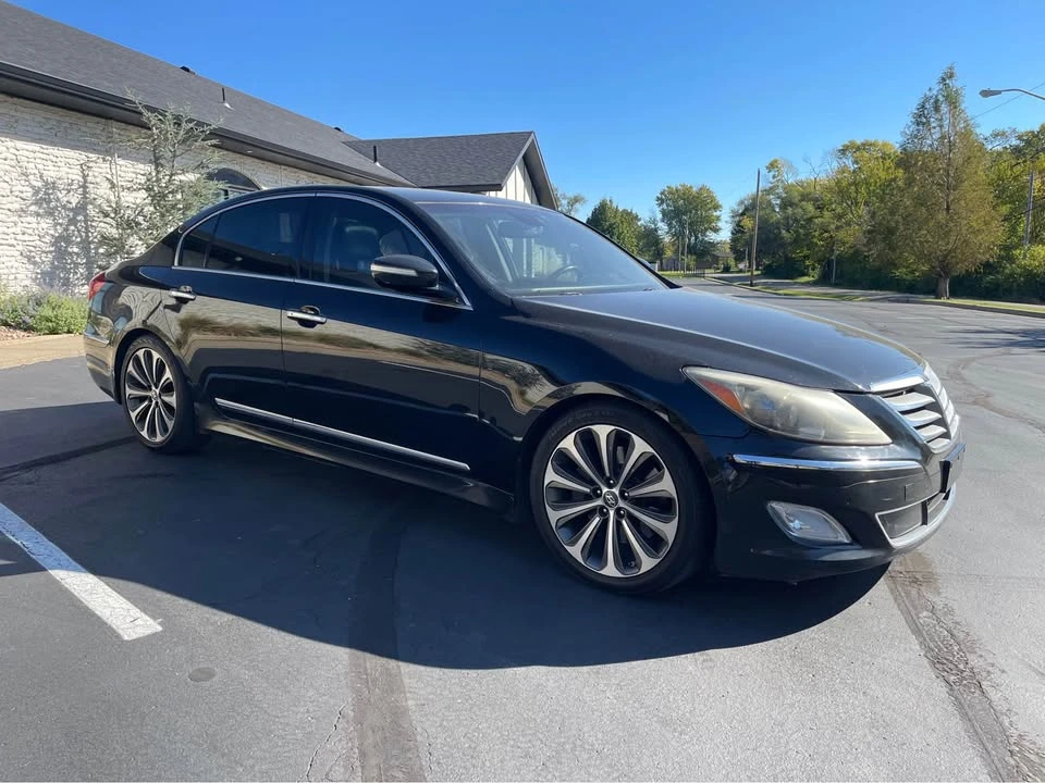 2012 Hyundai Genesis - Image 10 of 10