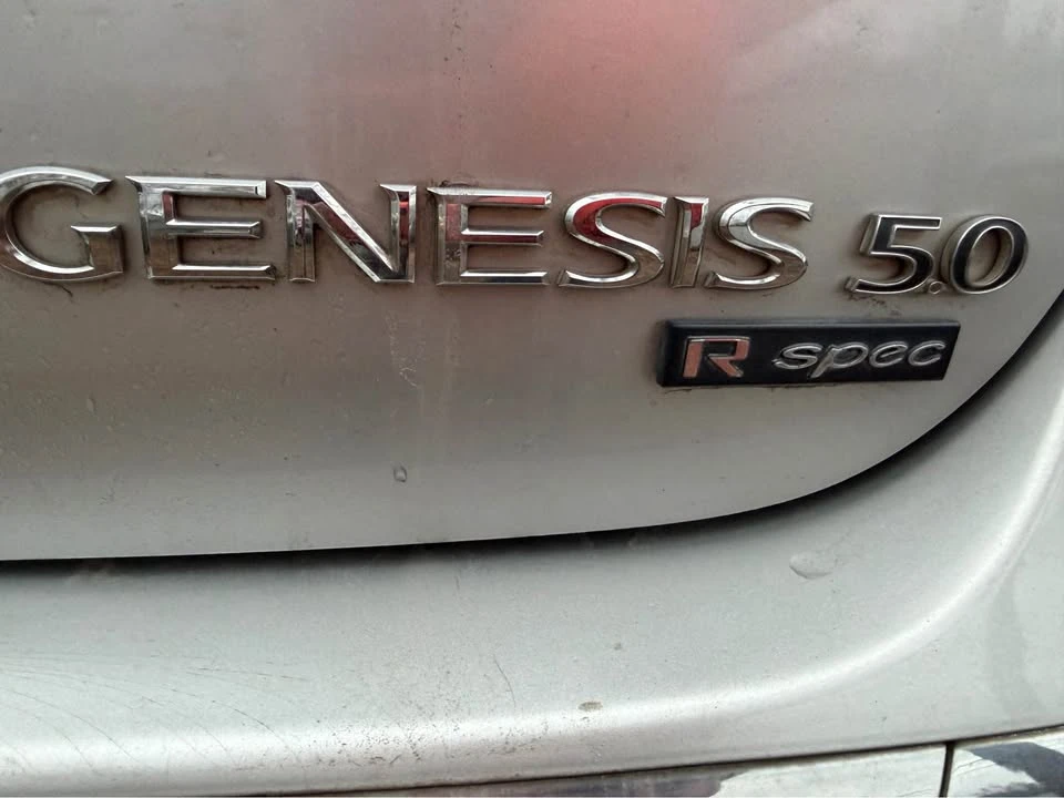 2012 Hyundai Genesis - Image 6 of 13