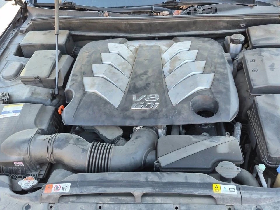 2012 Hyundai Genesis - Image 12 of 13