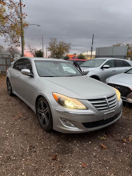 2012 Hyundai Genesis - Image 4 of 13
