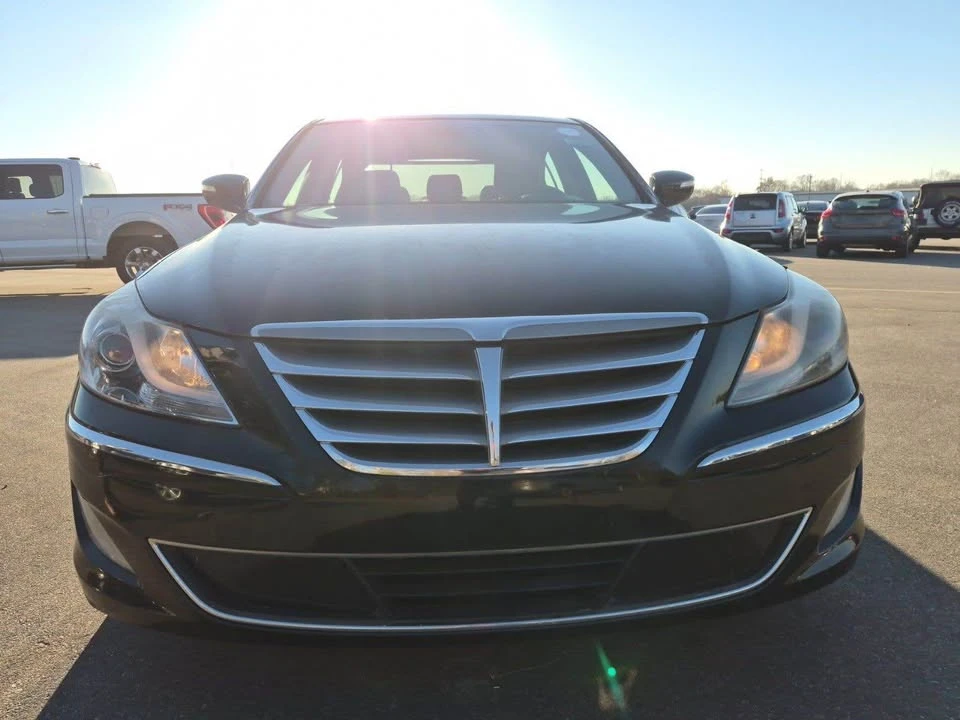 2012 Hyundai Genesis - Image 6 of 13