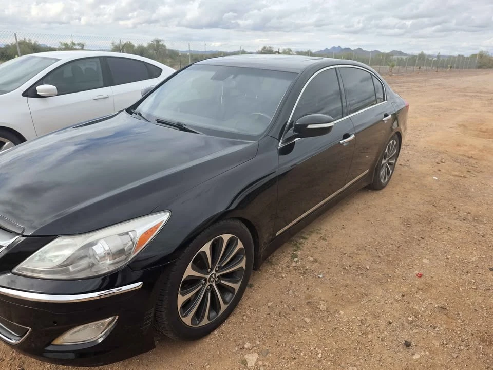 2012 Hyundai Genesis - Image 2 of 7