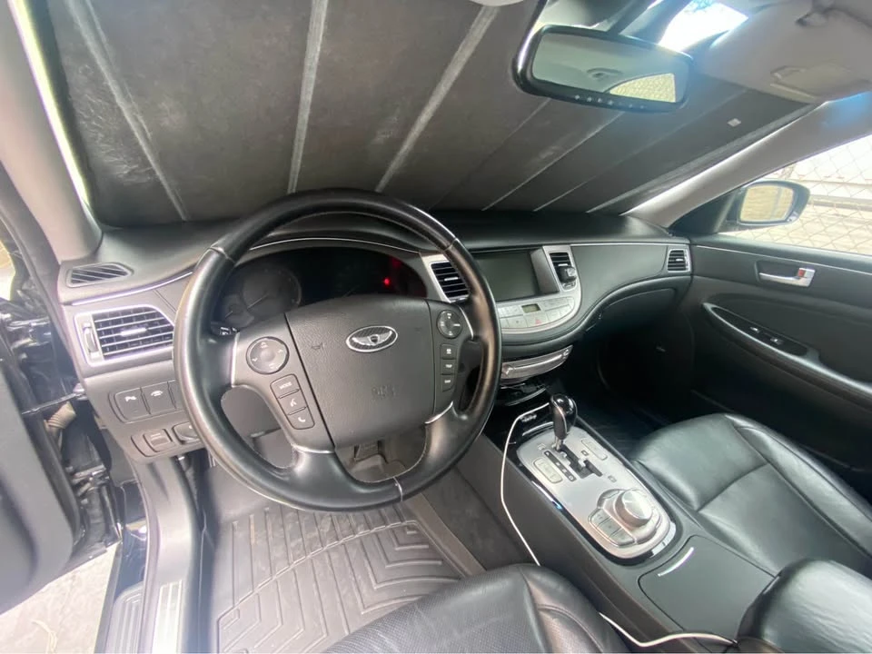 2012 Hyundai Genesis - Image 9 of 11