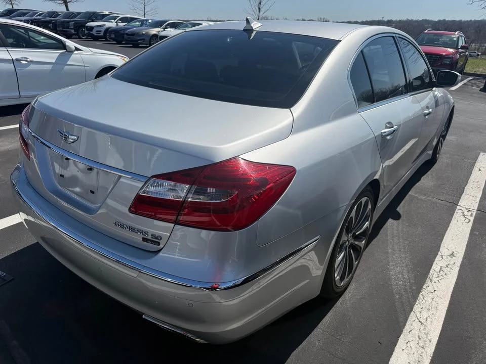 2012 Hyundai Genesis - Image 3 of 8