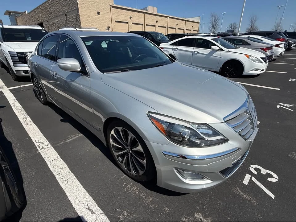 2012 Hyundai Genesis - Image 2 of 8
