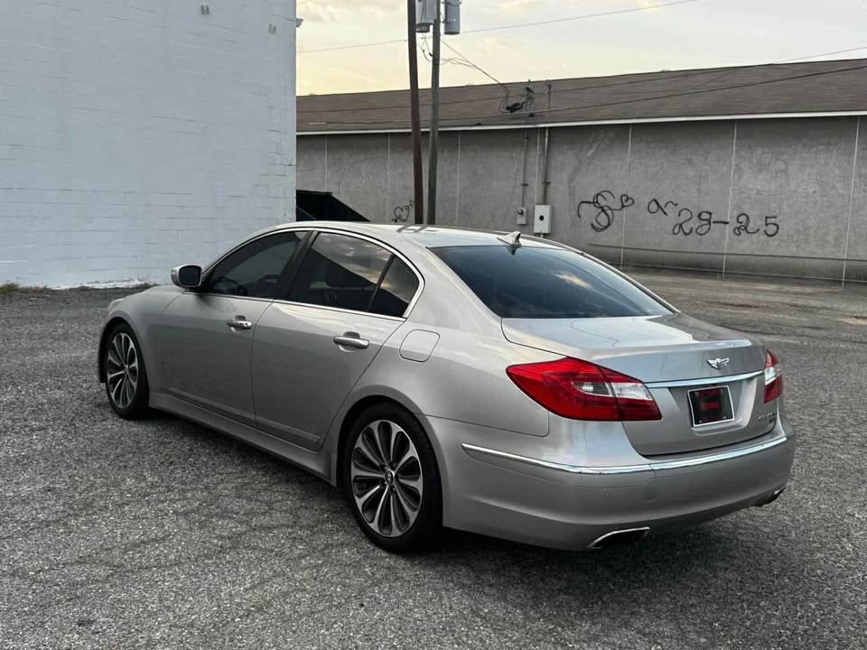 2012 Hyundai Genesis - Image 8 of 14
