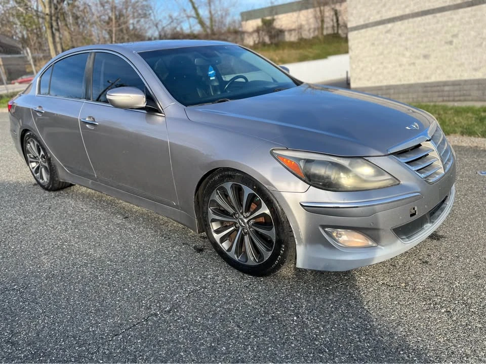 2012 Hyundai Genesis - Image 4 of 14