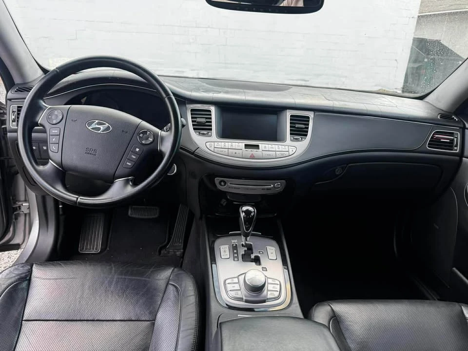2012 Hyundai Genesis - Image 14 of 16