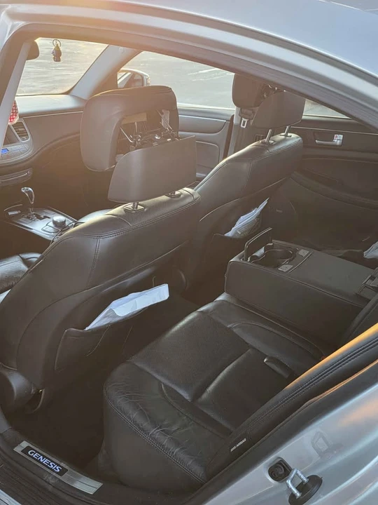 2012 Hyundai Genesis - Image 12 of 20