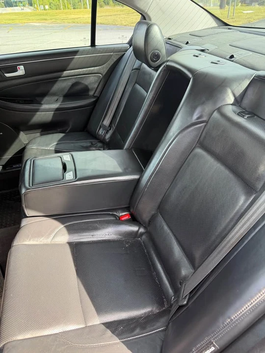 2012 Hyundai Genesis - Image 11 of 16