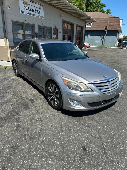 2012 Hyundai Genesis - Image 13 of 13