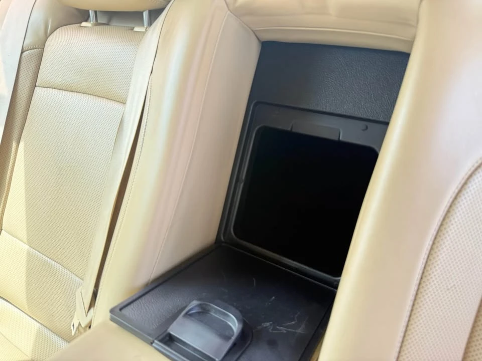 2012 Hyundai Genesis - Image 18 of 18