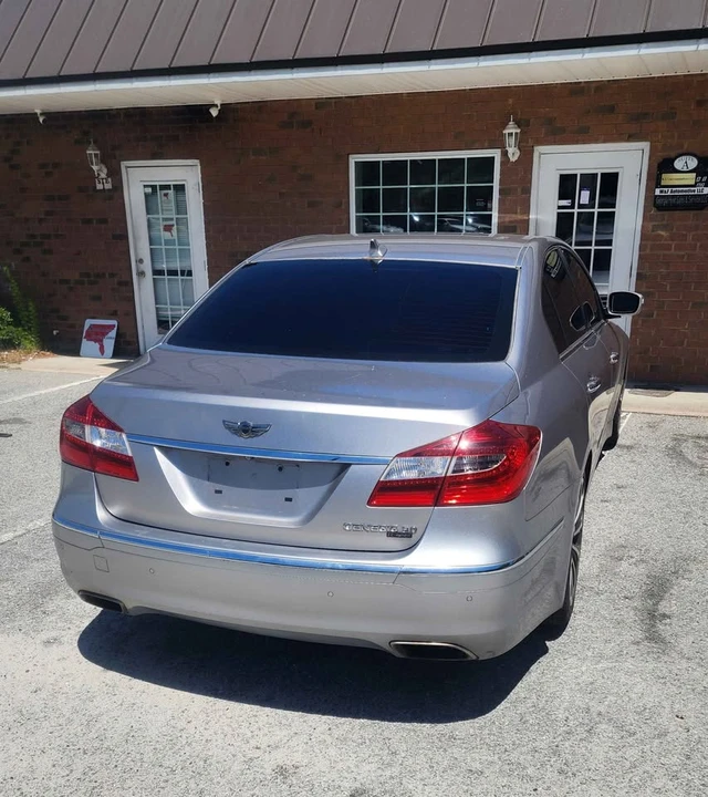 2012 Hyundai Genesis - Image 6 of 19