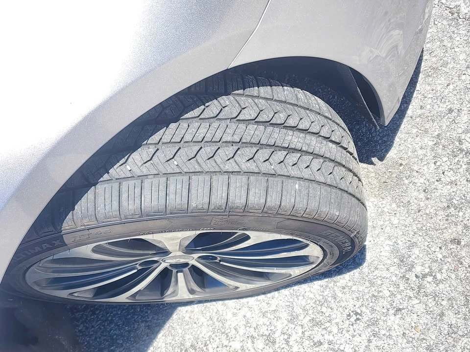 2012 Hyundai Genesis - Image 5 of 19