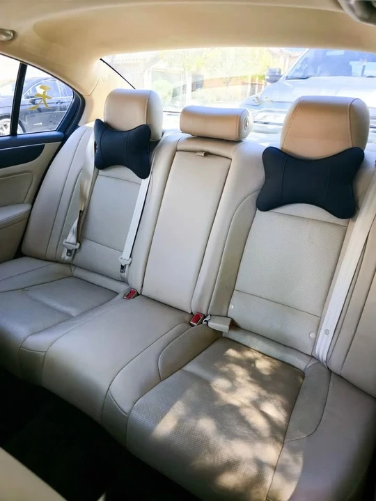 2012 Hyundai Genesis - Image 11 of 14