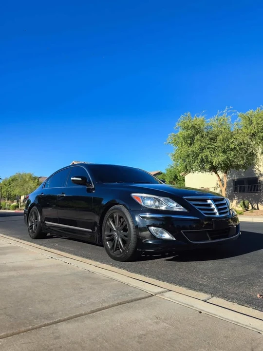 2012 Hyundai Genesis - Image 2 of 14