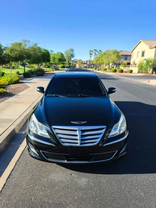 2012 Hyundai Genesis - Image 6 of 14