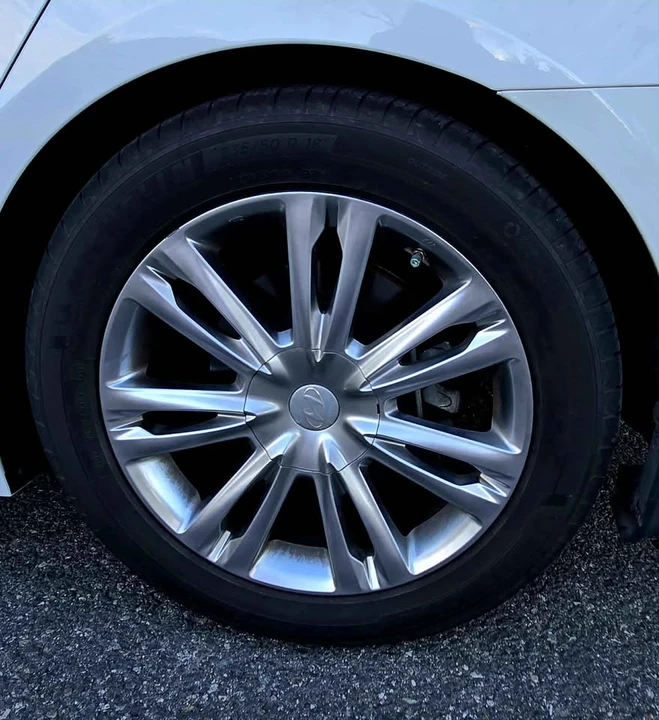 2012 Hyundai Genesis - Image 15 of 15
