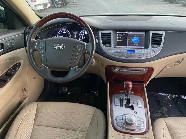 2012 Hyundai Genesis - Image 8 of 14