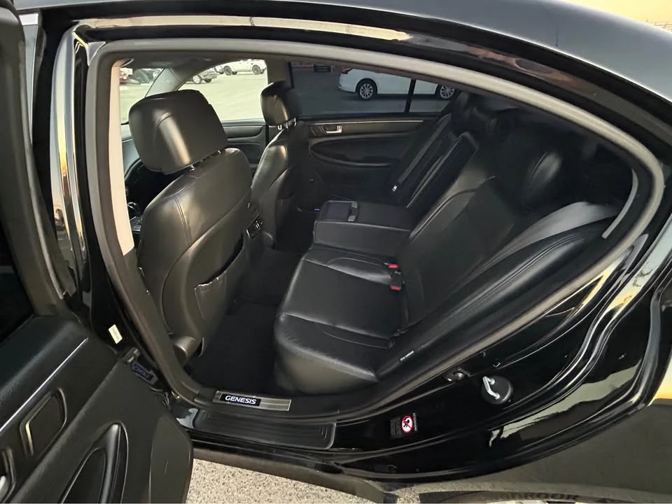 2012 Hyundai Genesis - Image 4 of 5
