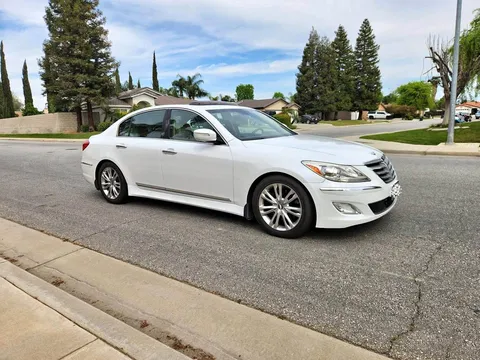 2012 Hyundai Genesis 5.0 Sedan