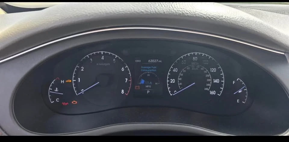 2012 Hyundai Genesis - Image 12 of 17