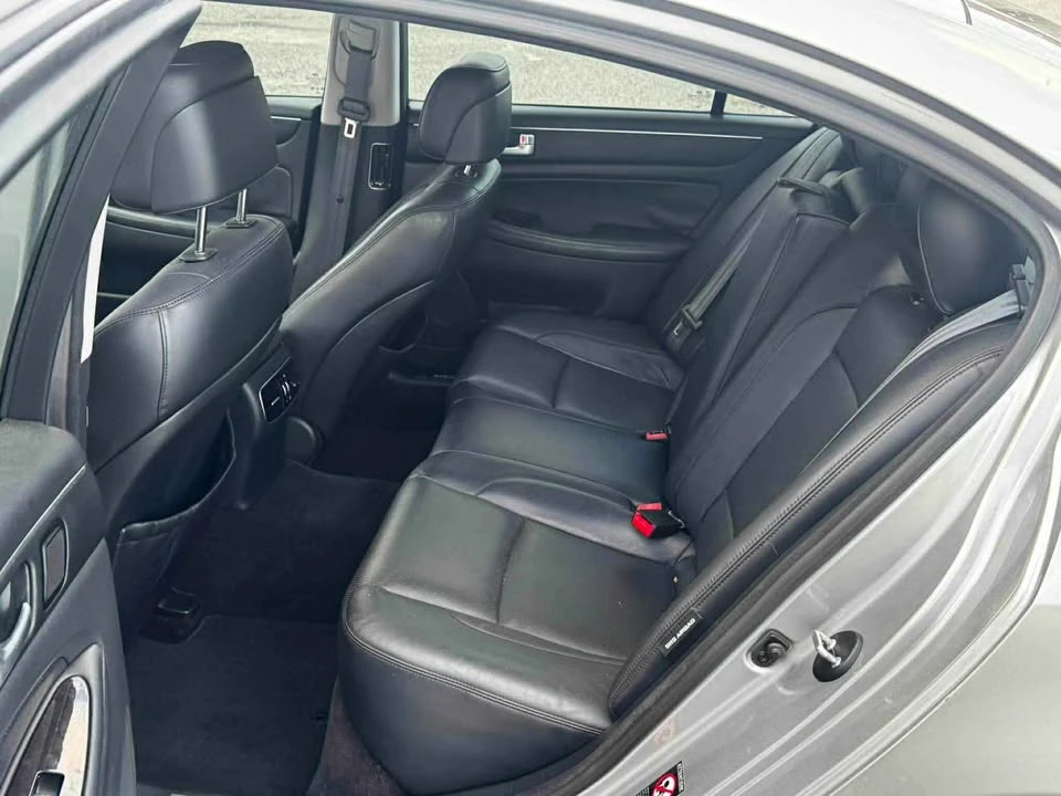 2012 Hyundai Genesis - Image 4 of 18
