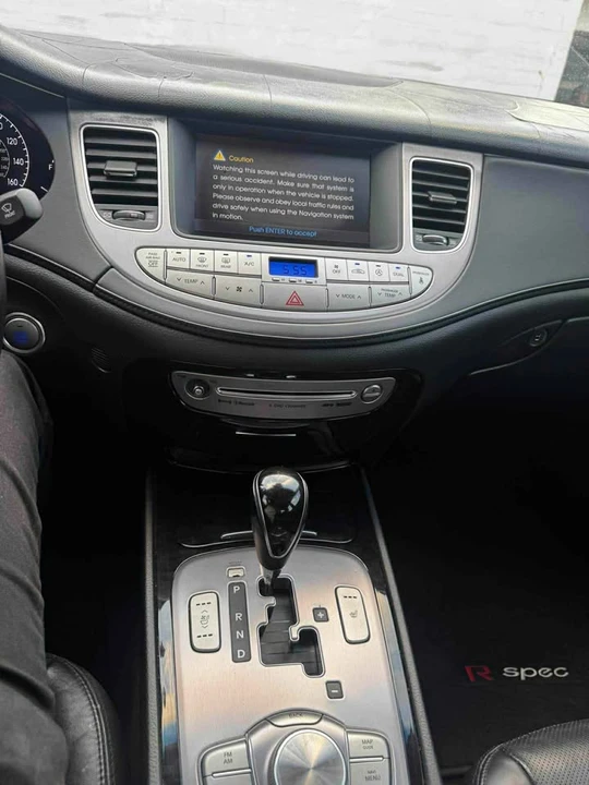 2012 Hyundai Genesis - Image 6 of 18